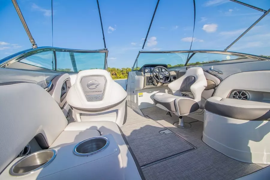 23ft Crownline Yacht For Sale