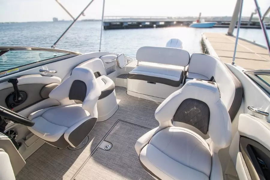 23ft Crownline Yacht For Sale