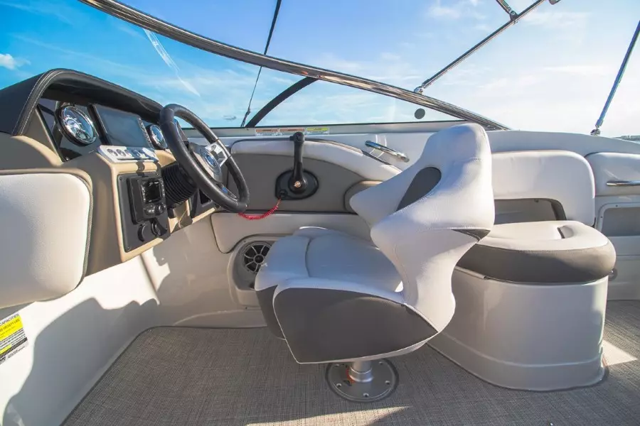 23ft Crownline Yacht For Sale