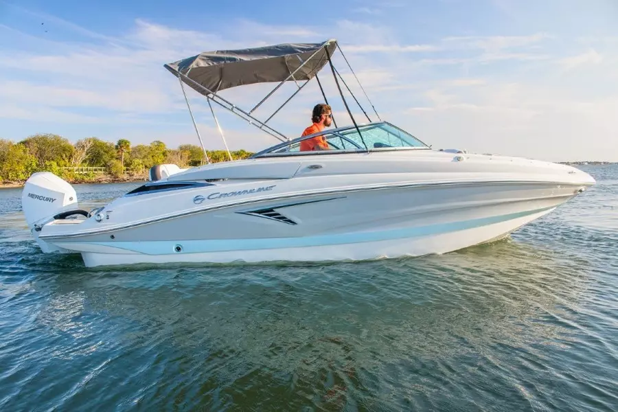 23ft Crownline Yacht For Sale