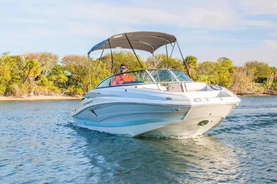 23ft Crownline Yacht For Sale