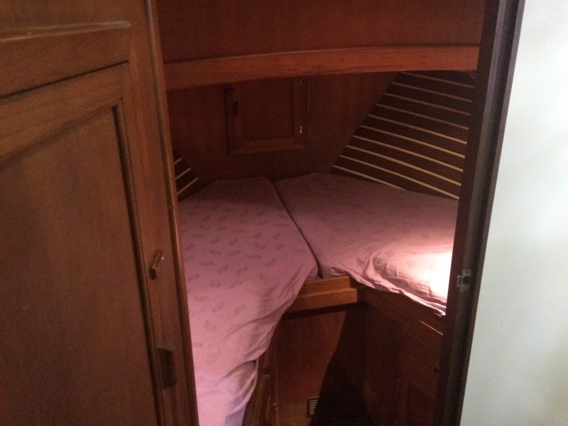 1984 Sundowner Tug 30