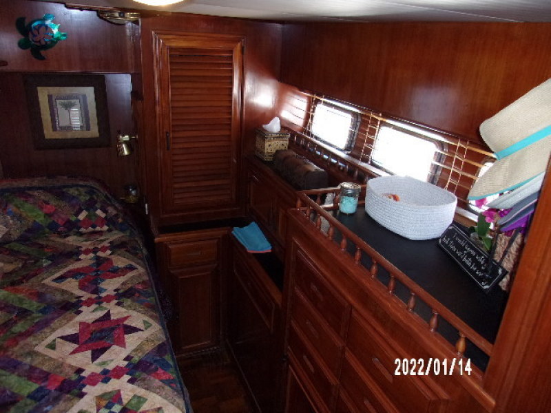 1988 Golden Star Sundeck Fast Trawler