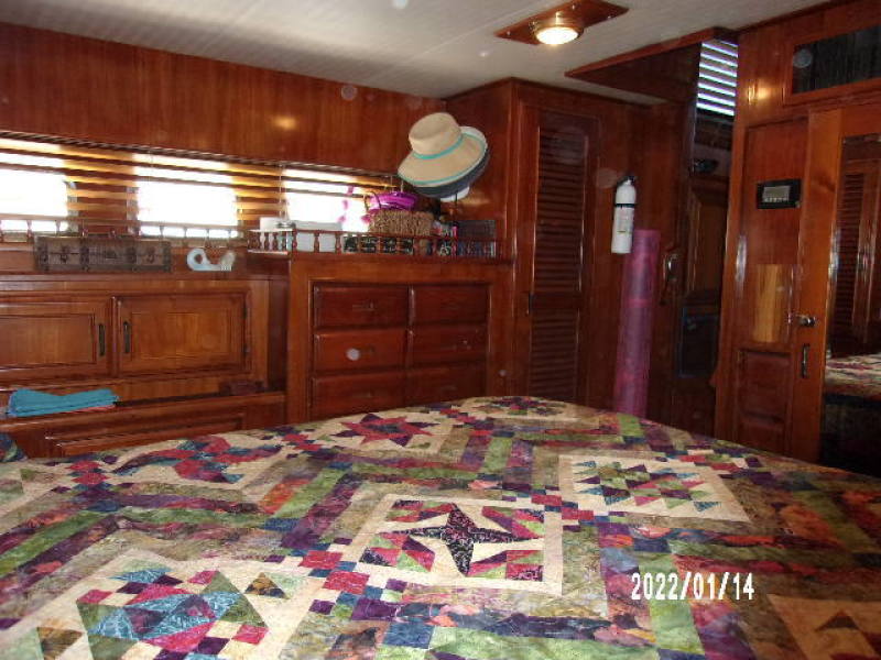 1988 Golden Star Sundeck Fast Trawler