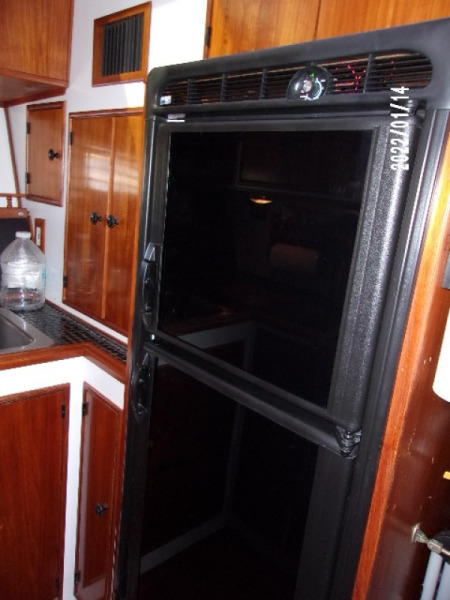 1988 Golden Star Sundeck Fast Trawler