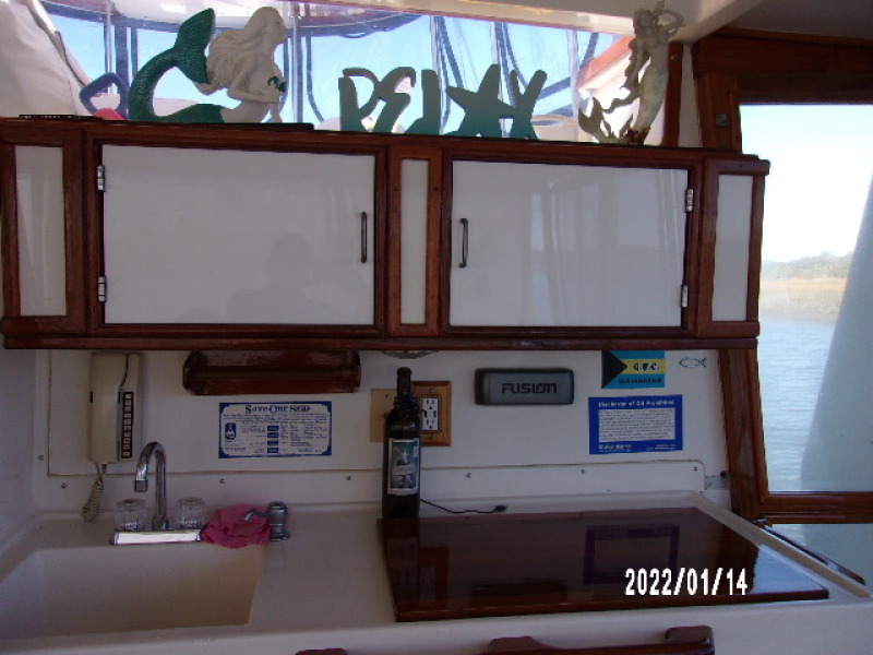 1988 Golden Star Sundeck Fast Trawler