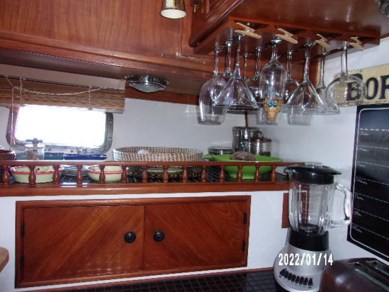1988 Golden Star Sundeck Fast Trawler