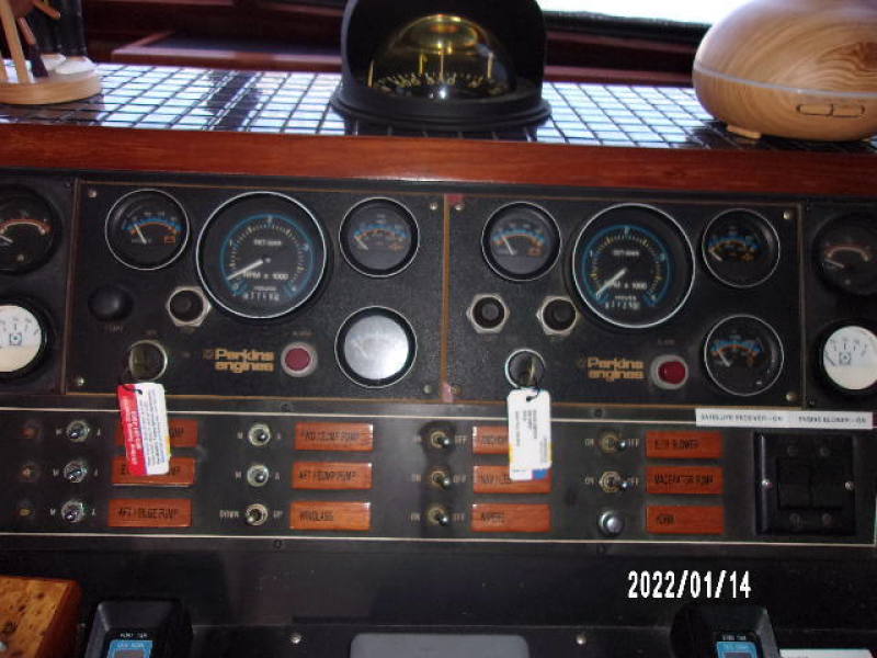 1988 Golden Star Sundeck Fast Trawler