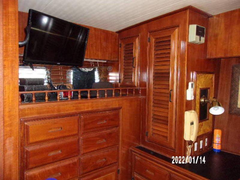 1988 Golden Star Sundeck Fast Trawler