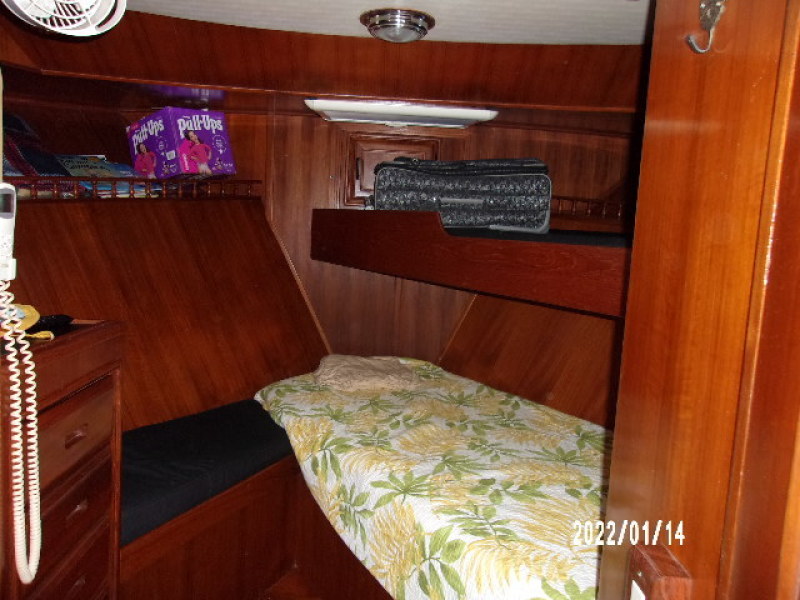 1988 Golden Star Sundeck Fast Trawler