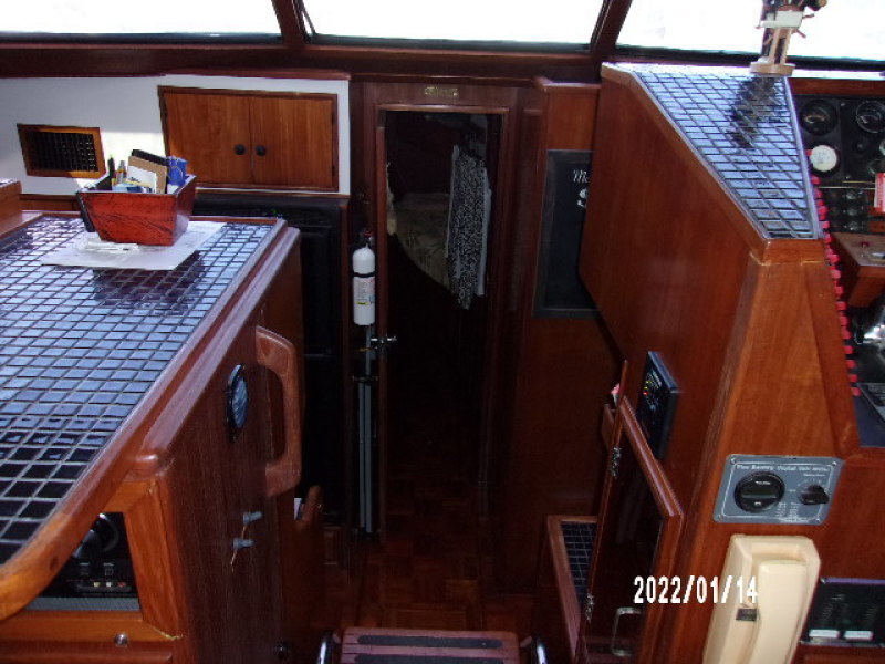 1988 Golden Star Sundeck Fast Trawler