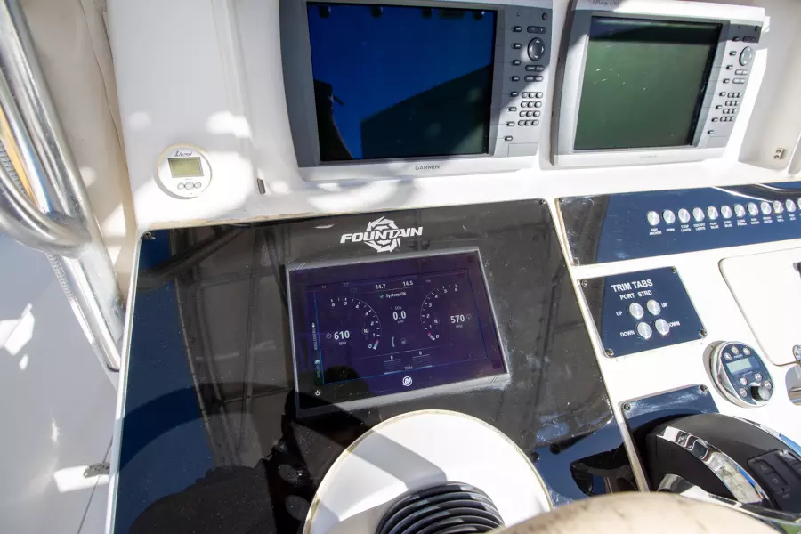 No Name 32ft Fountain Yacht For Sale