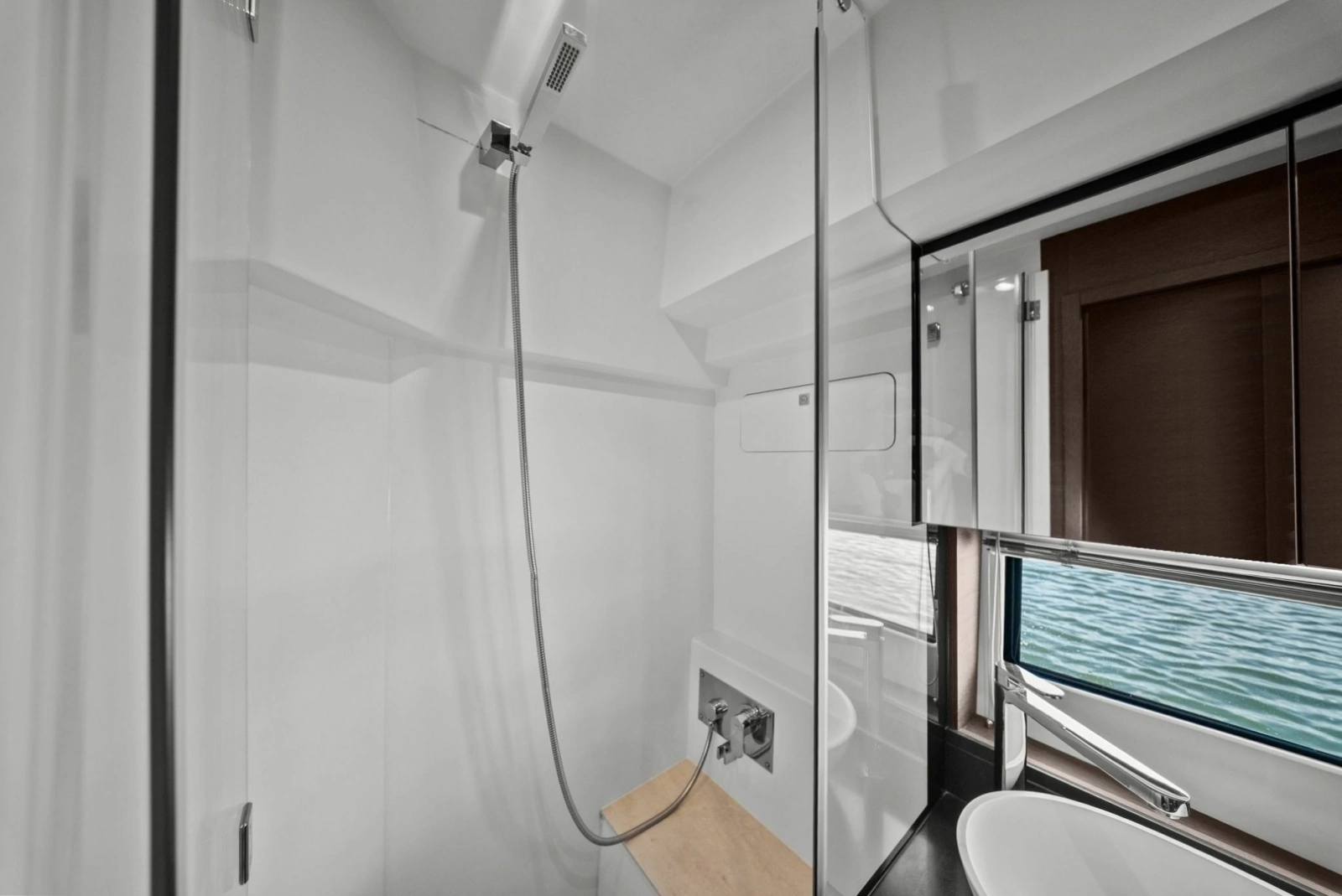 2020 Prestige 460 Flybridge