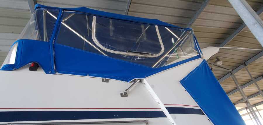 1988 Bayliner 3818