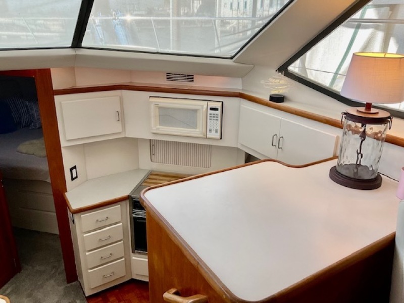 23 Silver Linings 1994 Carver 370 AC Galley 2