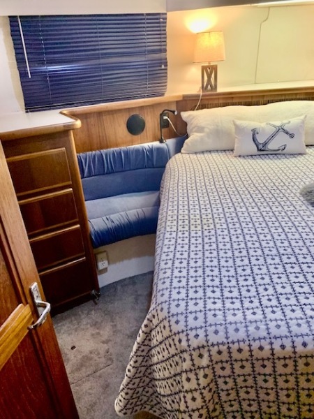 34 Silver Linings 1994 Carver 370 AC Aft Cabin 2