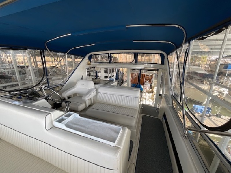 11 Silver Linings 1994 Carver 370 AC Bridge 3