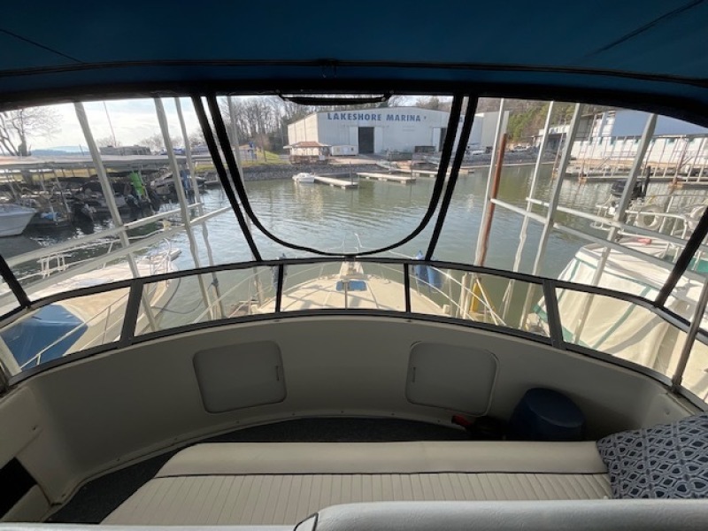 12 Silver Linings 1994 Carver 370 AC Bridge 6