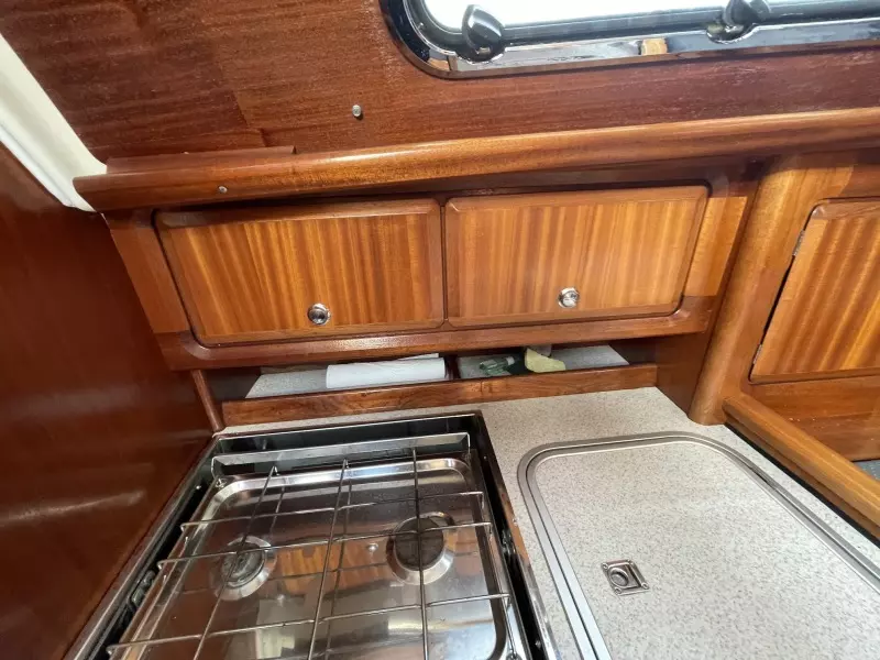 2000 Bavaria 34