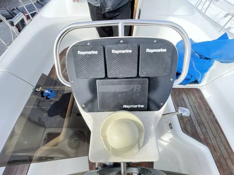 2000 Bavaria 34