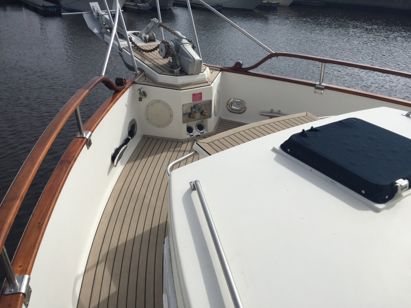 1990 Grand Banks Classic 42