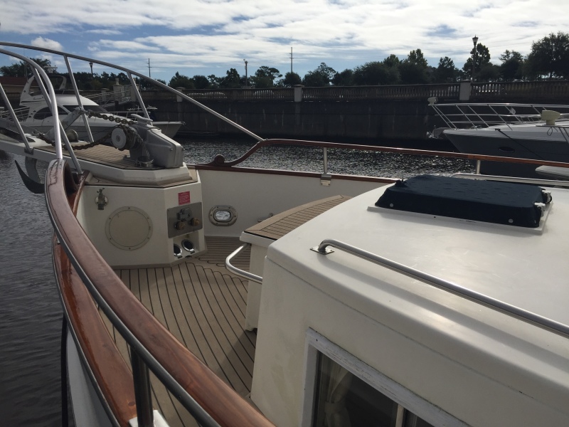1990 Grand Banks Classic 42