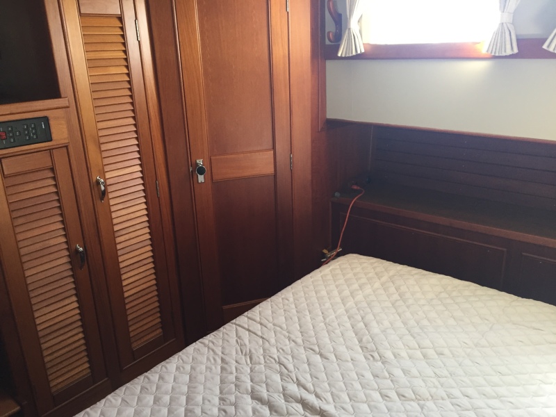 1990 Grand Banks Classic 42