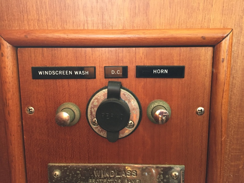 1990 Grand Banks Classic 42