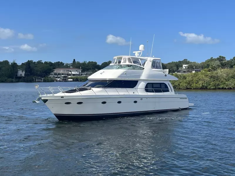 2005 Carver 56 voyager