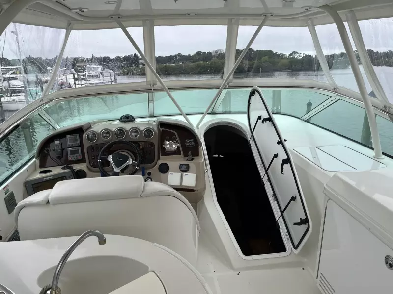 2005 Carver 56 voyager