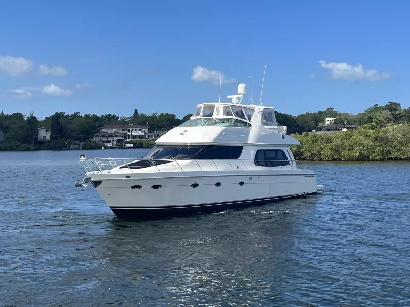 2005 Carver 56 voyager