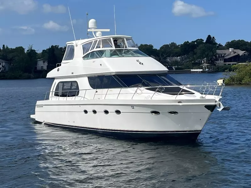 2005 Carver 56 voyager