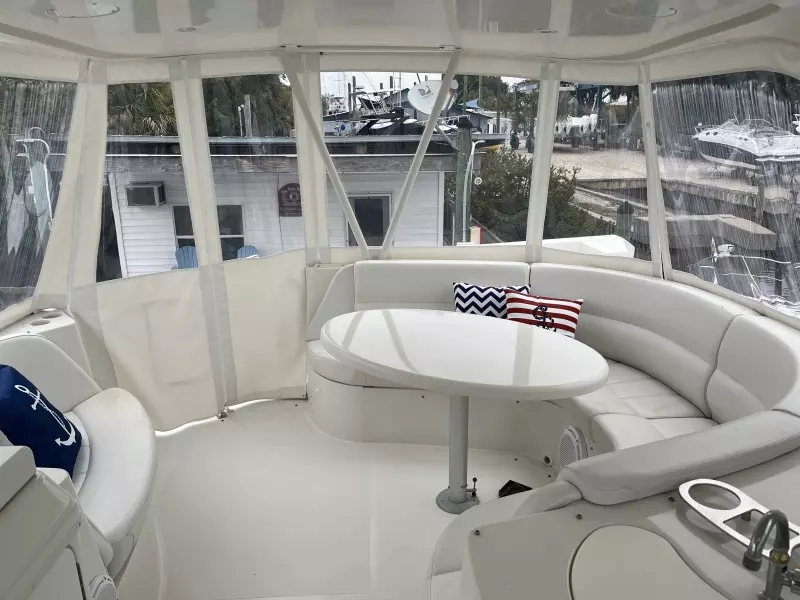 2005 Carver 56 voyager