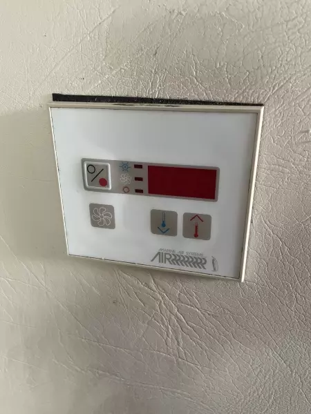 1996 Mainship 34 Motor Yacht