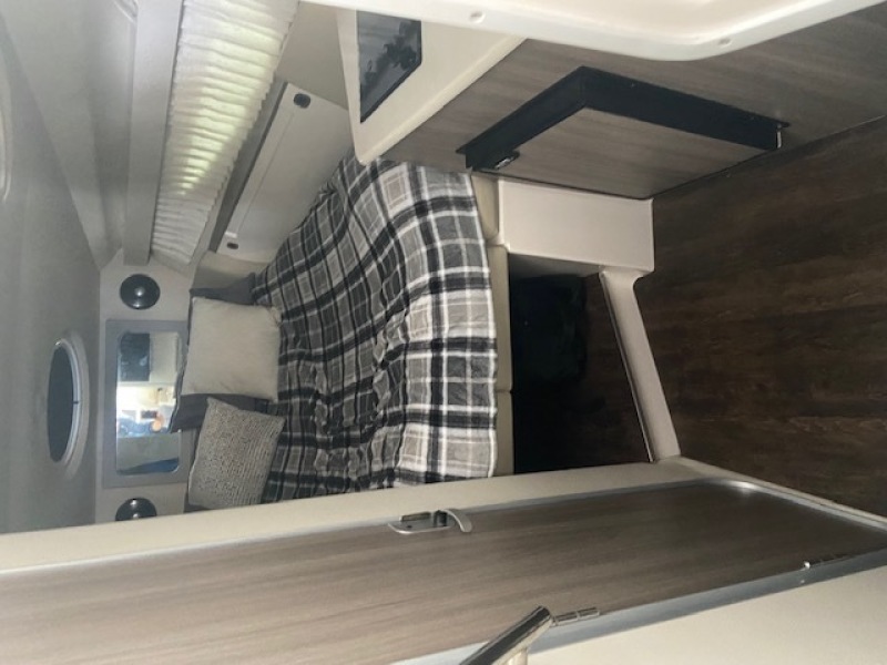 2019 Regal 28