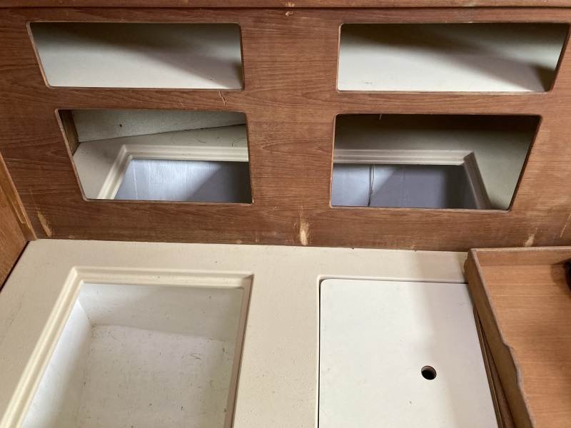 Example upper & lower storage behind stbd settee example
