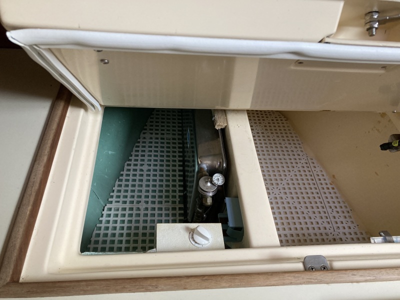 Galley holding plate refrigerator freezer