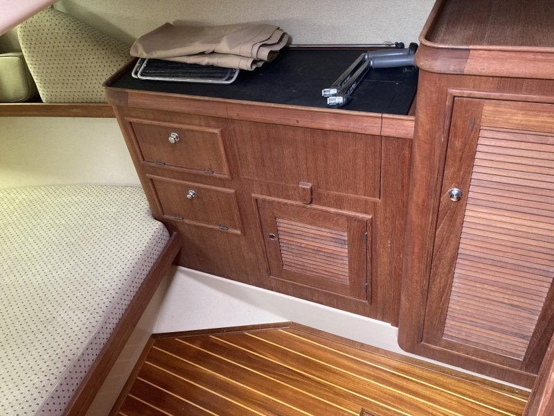 Port aft cabin storage
