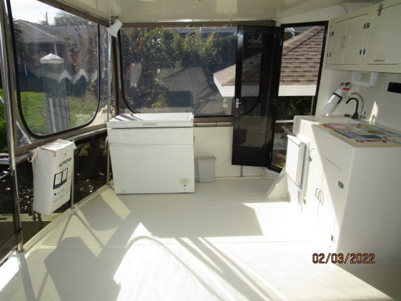 48' Camargue sundeck port