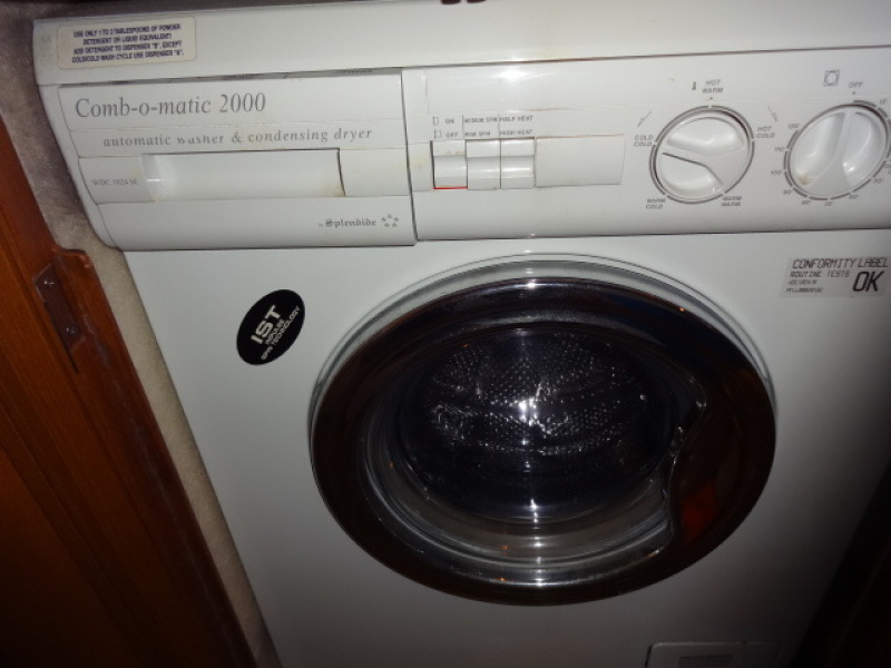 2002 Bayliner 4788 Pilot House
