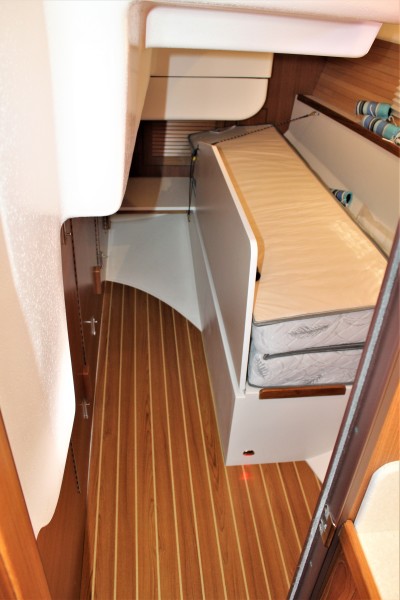 2018 Catalina 425