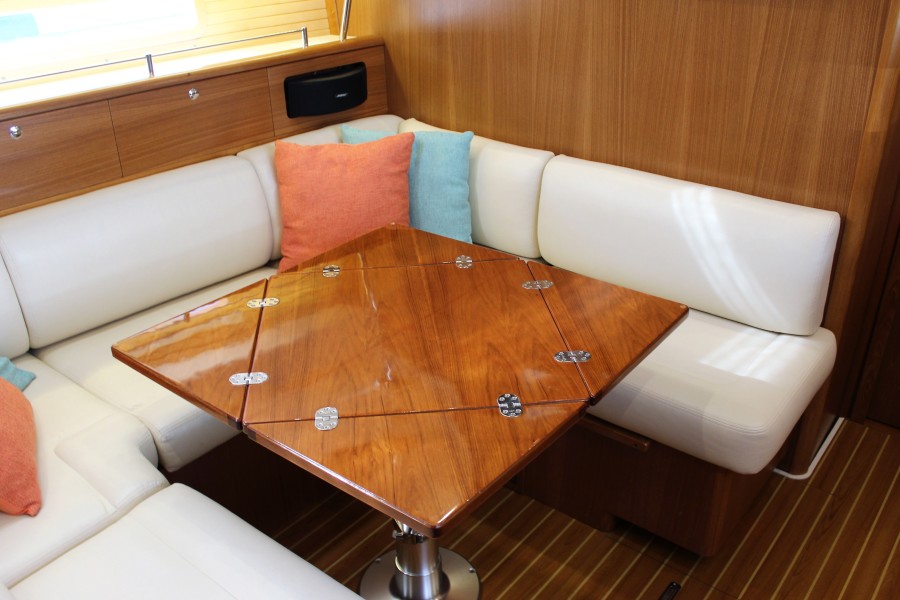 2018 Catalina 425