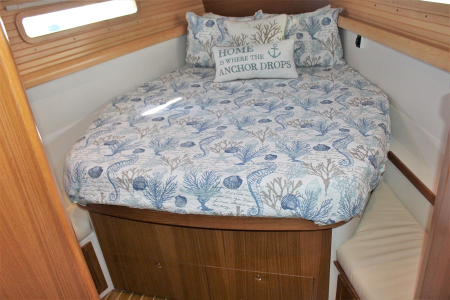 2018 Catalina 425