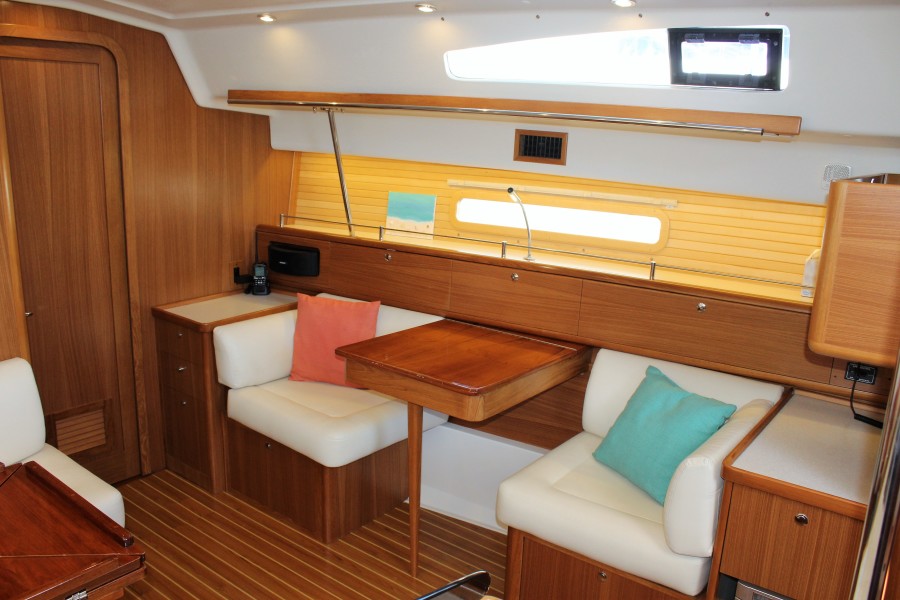 2018 Catalina 425