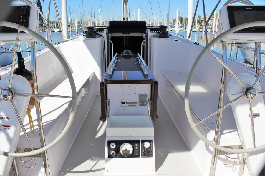2018 Catalina 425