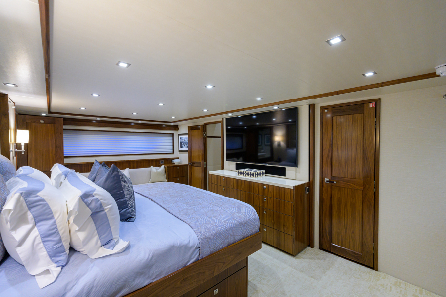 Viking 92 SWEET TUNA - Master Stateroom