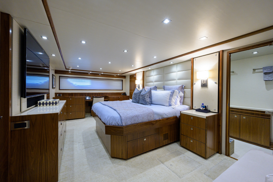 Viking 92 SWEET TUNA - Master Stateroom
