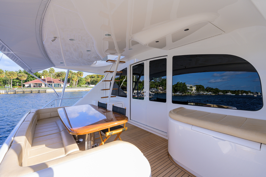 Viking 92 SWEET TUNA - Mezzanine Aft Deck