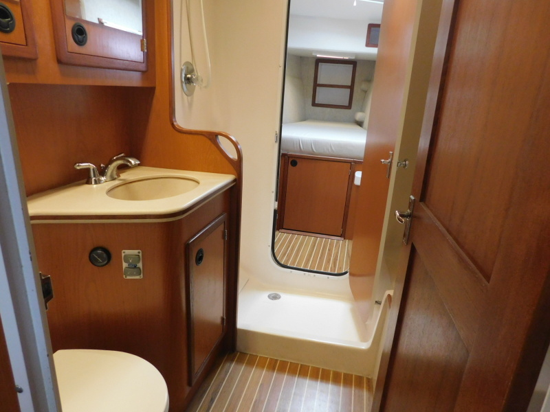 2005 Manta 44 Power Cat