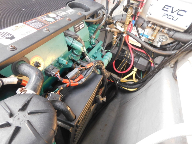 2005 Manta 44 Power Cat